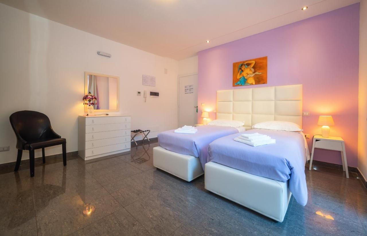 Palazzo Leo Suite And Apartment Lecce Ngoại thất bức ảnh