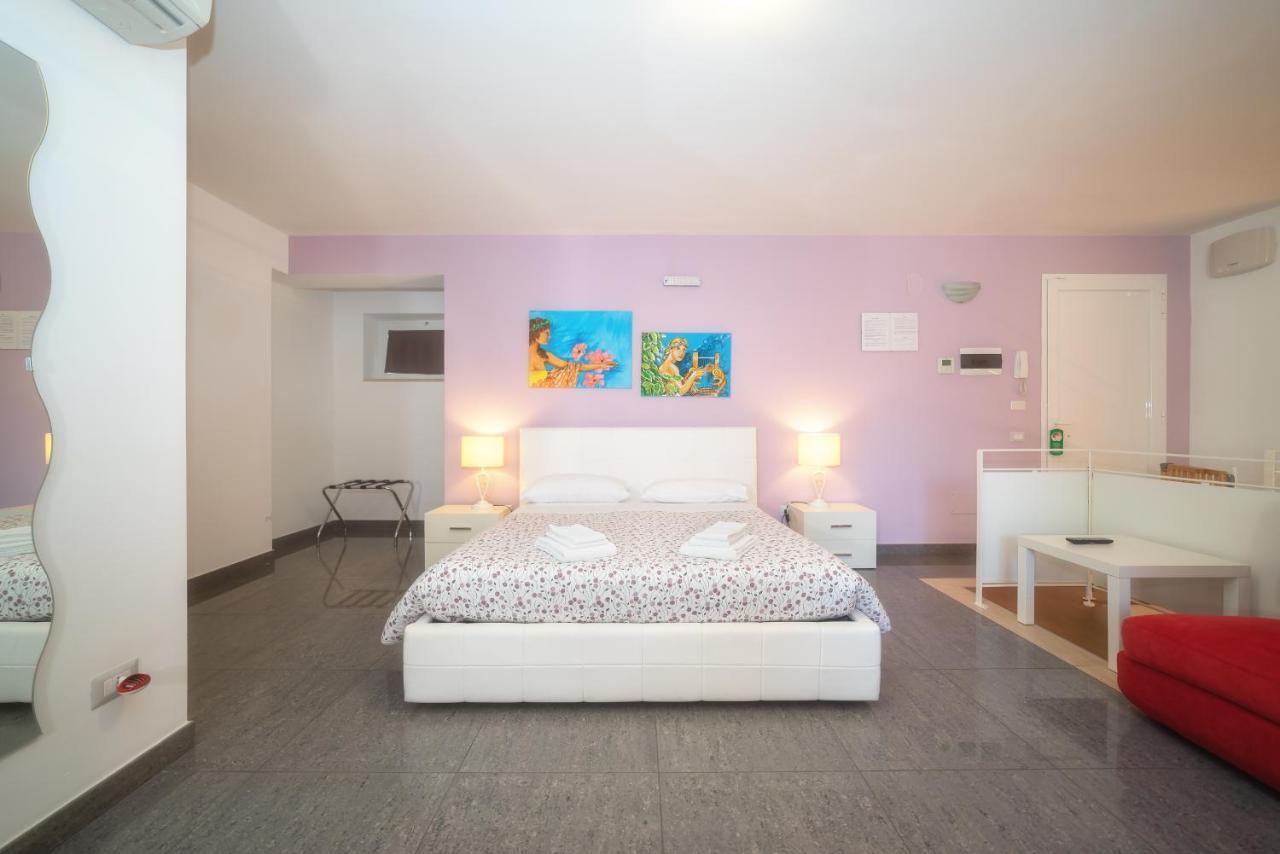 Palazzo Leo Suite And Apartment Lecce Ngoại thất bức ảnh