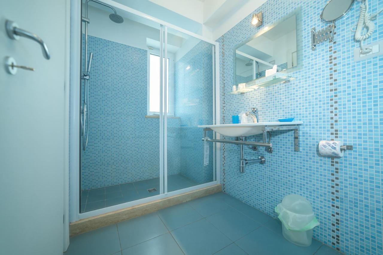 Palazzo Leo Suite And Apartment Lecce Ngoại thất bức ảnh